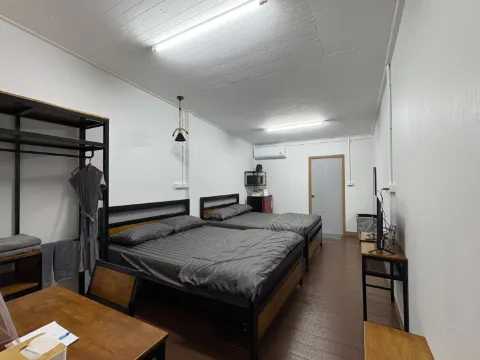 ห้องเตียงคู่ วิวสระว่ายน้ำ