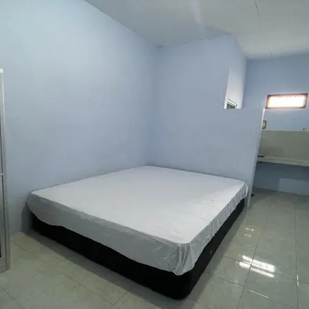 Hotel O Kost Btnompo Near SDI Bontosallang Hotels in Gowa