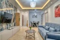 COMFORT APARTMENT NEAR THE BEACH فنادق في 