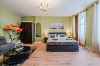 Modern Suite near Messe Berlin 8 Guests 2 Bathroom