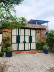 Your Home Villa - Near Sea - Airport. 五行山周辺のホテル