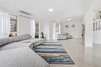 4BR House | Close to Sunnybank/QEII hospital/Griffith Nathan/Nissan Arena - 신규