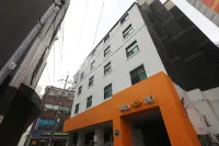 Hotel Yam Bucheon Station Branch - parking