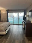 Twin City Inn & Suites - 2-Star
