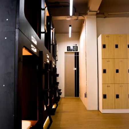 OWNLY CAPSULE HOTEL