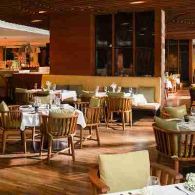 Luxury Apartment at 5-Star Beachfront Resort by The Salt Collections Dining/Meeting Rooms