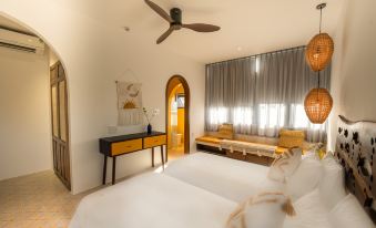 Sunrise Ocean Villa 4BR- Hoi An