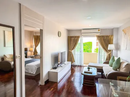 1B1B Apartment at Natural Place Отели в г. Район Ванг Ной