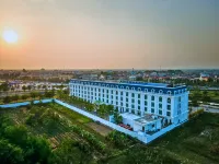 Adamo Hotel Hung Yen Hotels near Chùa Ông