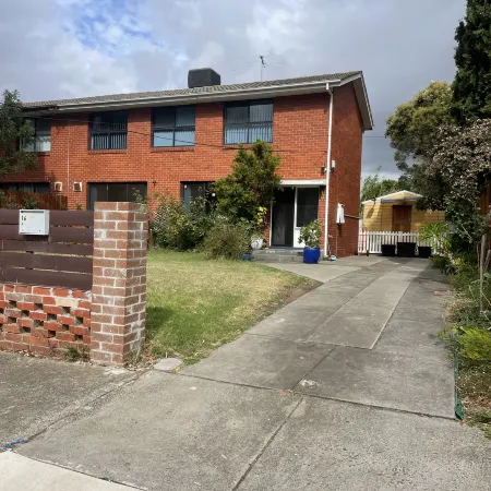 3 Bed room Villa 19 Mins to Melbourne center