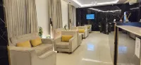 Marin Suites Al Badia