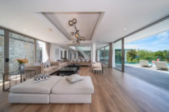 Seascape 6BR Prestige Villa Skyline Pool Maid&Chef