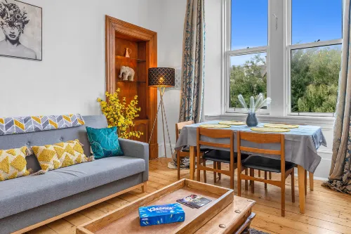 DUPLEX - 5 Bed Rooms, Amazing Views, Fully Equipped, Free Parking - Condos