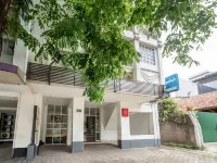 Rehat at Gania Hotel Bandung Hotels near Bandung Post Office