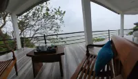 Dinuda Lagoon Hotel