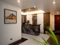 N&B Hotel 安巴卡德羅附近的飯店