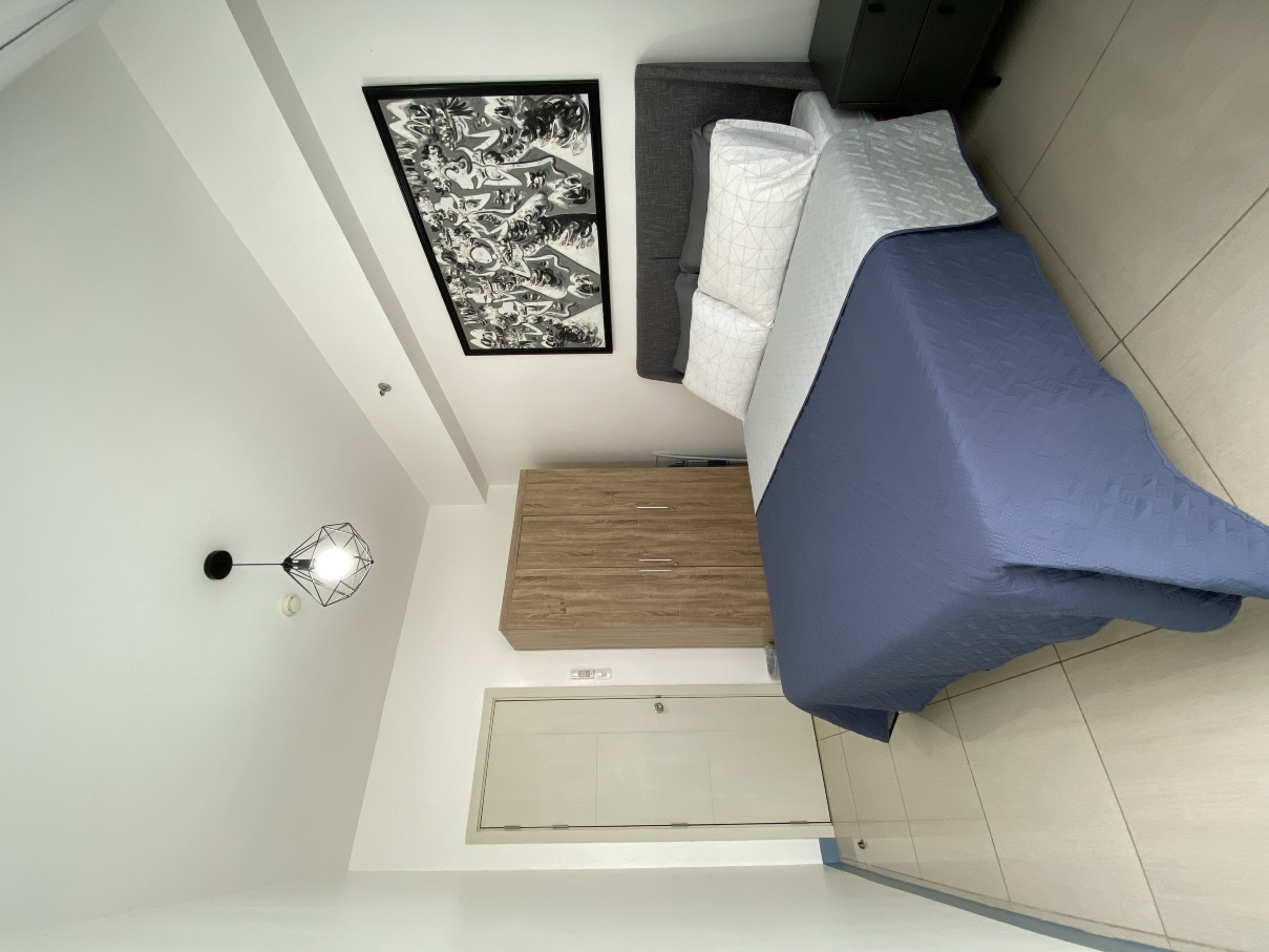 A Cozy 2 Bedroom Unit with a Parking at South Residences SM Southmall