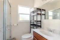 Cozy 5 Bedroom House, Central AC, Best for Work and Family Group Trip Hotels in Richmond