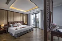 Mong Cai Palace Hotel