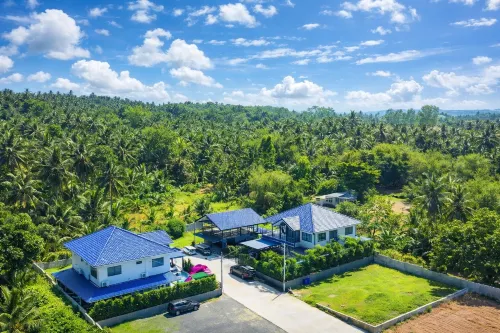 BanIngKhao Pool Villa Sriracha