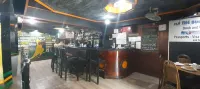 Slouch Hat Hotel and Restaurant - 인 (Inns)
