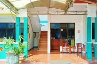 TwoSpaces Living at Sutomo Homestay, Madiun