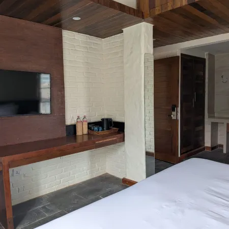 Nomad Pokhara Hotel