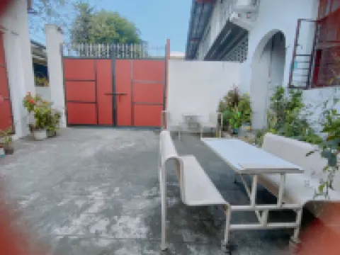 망 벤 도미토리 - 칼리라야 QC - 호스텔  호텔