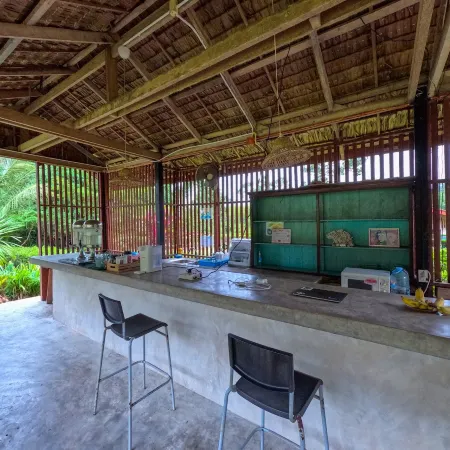 Samui Camping Farm Отели рядом с достопримечательностью «Змеиная ферма»