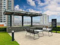 Newly Studio Apt w/ Pool, Gym Netflix