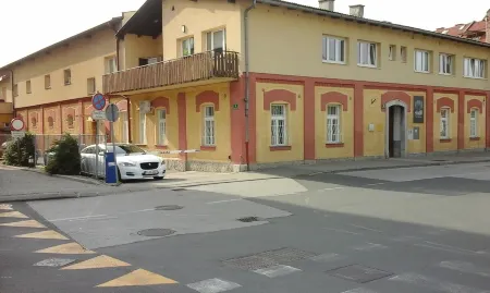 E&E Apartments Free Parking / City Center LJ