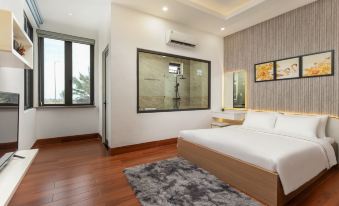 Seaside 5BR Villa, 100m to Beach, Private Pool & BBQ