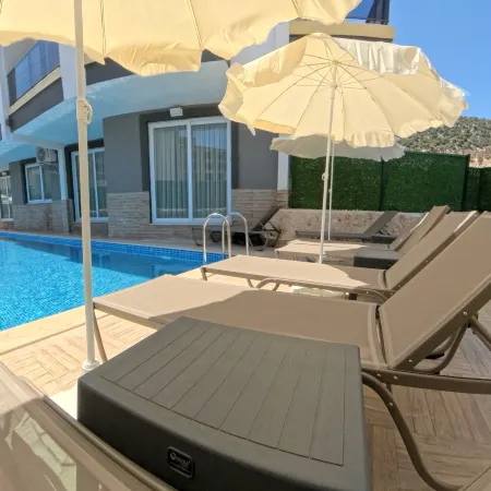Hillfort Suites Apartotel