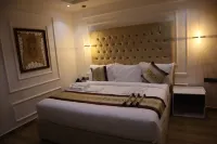 CATHELEA CONVENTION AND SUITES Hotel di 