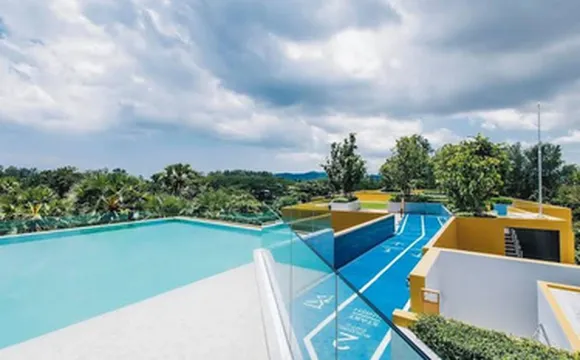 รูปภาพของBrand New Premium Beachfront Apartments Laguna