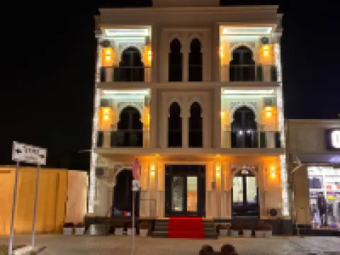 Hotel DONISH Hôtels à : 