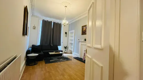 Easter Road Flat - Condos