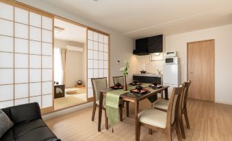 Akino Inn | Modern Japanese 2BR | 3 Min to Tengachaya Station | Direct Access to KIX | Near Namba