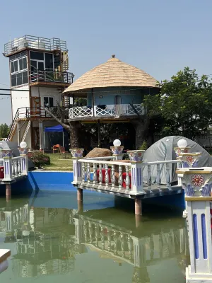 Heaven's Luxury Lakeview Resorts