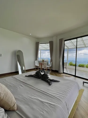 รูปภาพของAbove The Clouds - Chiang Rai