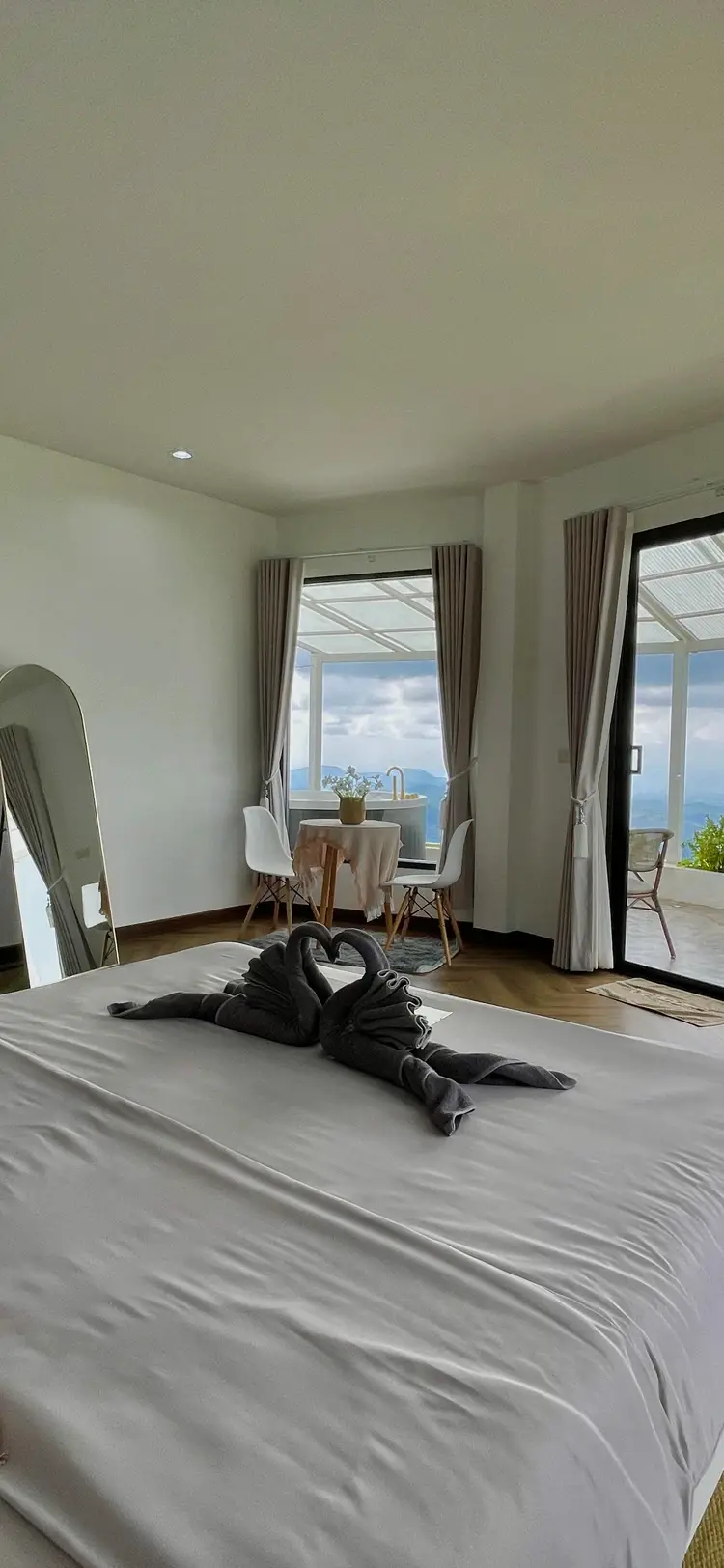 รูปภาพของAbove The Clouds - Chiang Rai