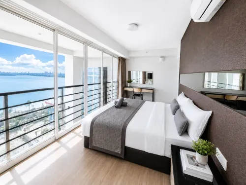 Full Seaview Loft 2BR | George Town Maritime Suite - New