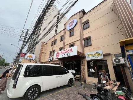Rossa Hotel