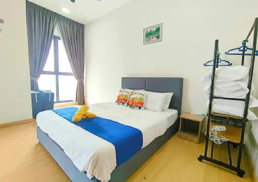 Comfy MRT-Linked Unit, DSara Sentral SOVO #DS4 Hotels near Sungai Buloh