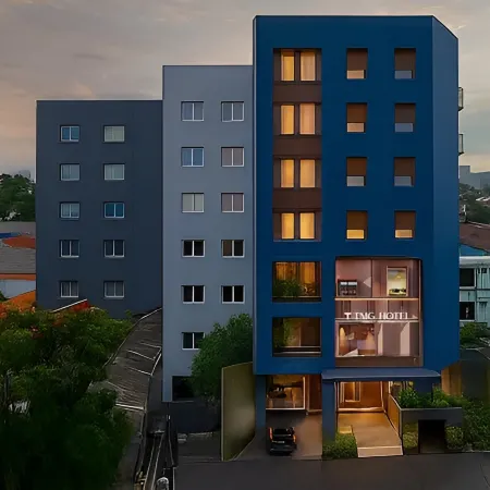 TMG Hotel Tebet, Marclan Collection Отели рядом с достопримечательностью «Статуя Панчоран»