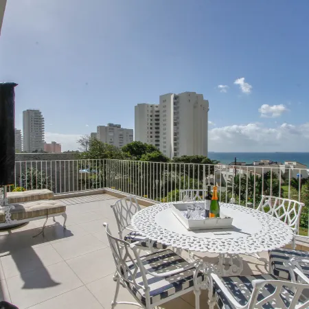 Elegant 2BR Oceanview Apartment Umhlanga | Pool & Beach