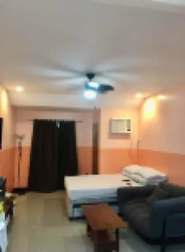 Haus of Emerald Studio Condo - Tipolo