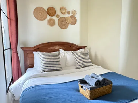 รูปภาพของNo.2 Tiny Townhome Near Saturday Night Market