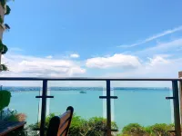 GYDEN STAYCATION #Carnelian Tower Forest City