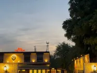 Hotel Posh Pavillion Hotels near Ankara Park